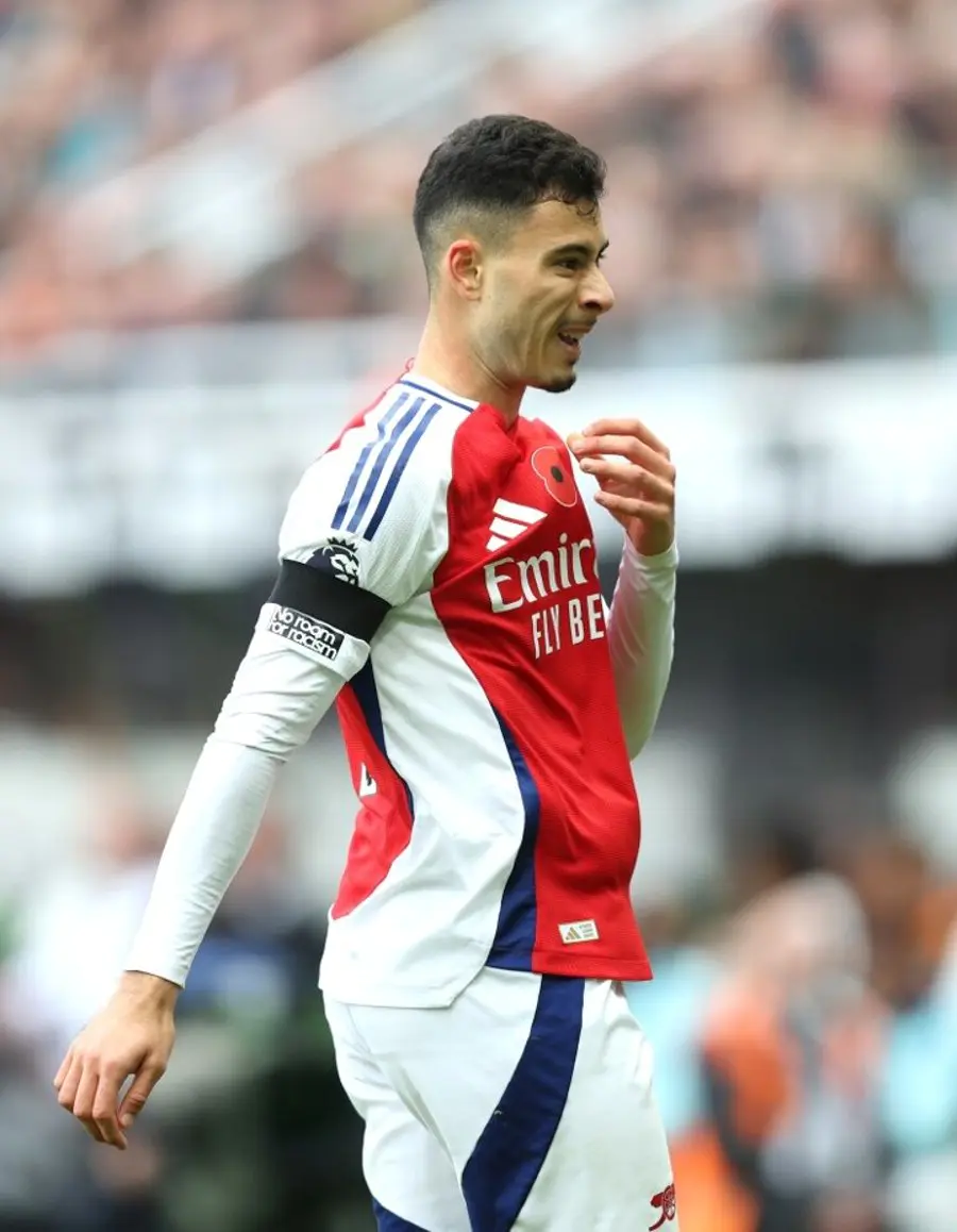 Arsenal fans rage at duo who can’t start together, both hooked in Newcastle loss