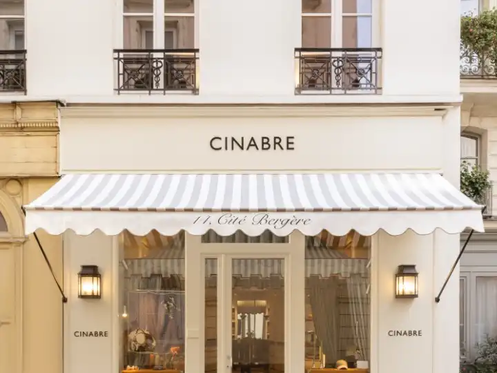 Tour accessories label Cinabre’s Paris guest apartments